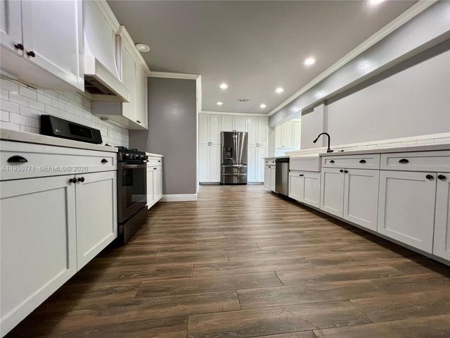 2500 NW 89th Ave, Sunrise, FL 33322