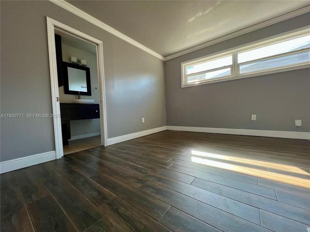 2500 NW 89th Ave, Sunrise, FL 33322