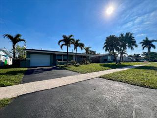 2500 NW 89th Ave, Sunrise, FL 33322