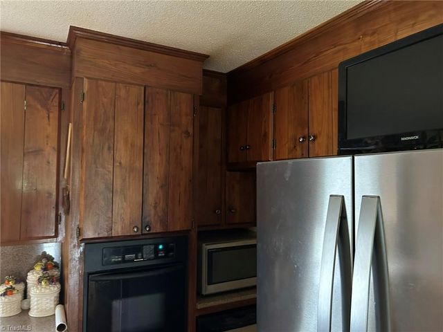 272 Lester Foster Road, Advance, NC 27006