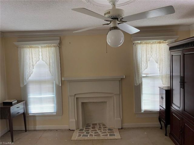 272 Lester Foster Road, Advance, NC 27006