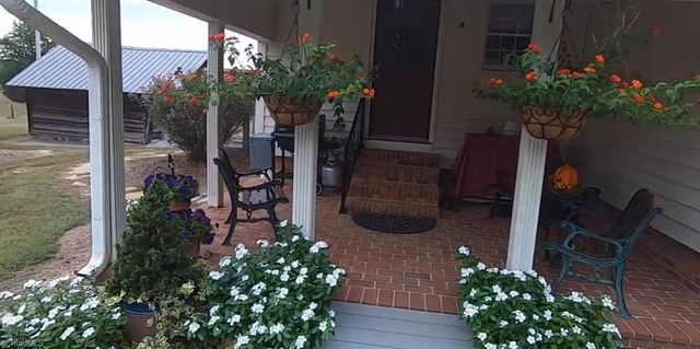 272 Lester Foster Road, Advance, NC 27006
