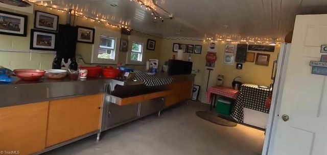 272 Lester Foster Road, Advance, NC 27006