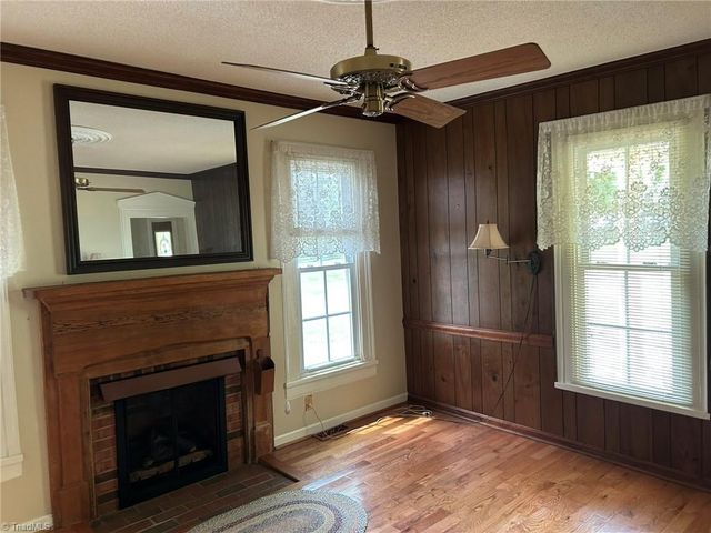 272 Lester Foster Road, Advance, NC 27006