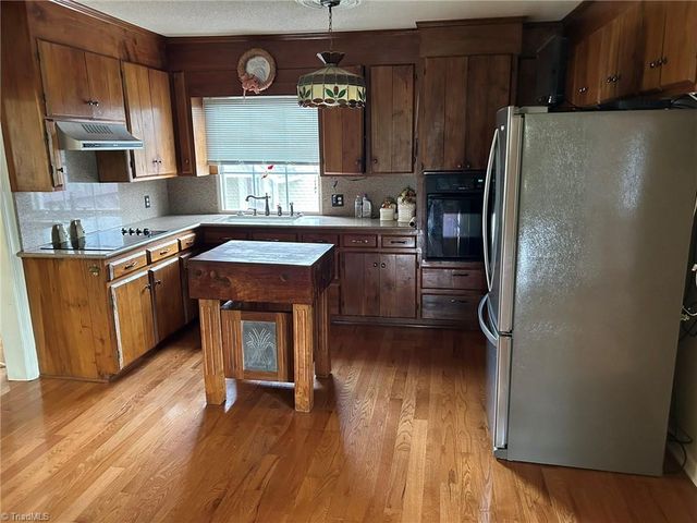 272 Lester Foster Road, Advance, NC 27006
