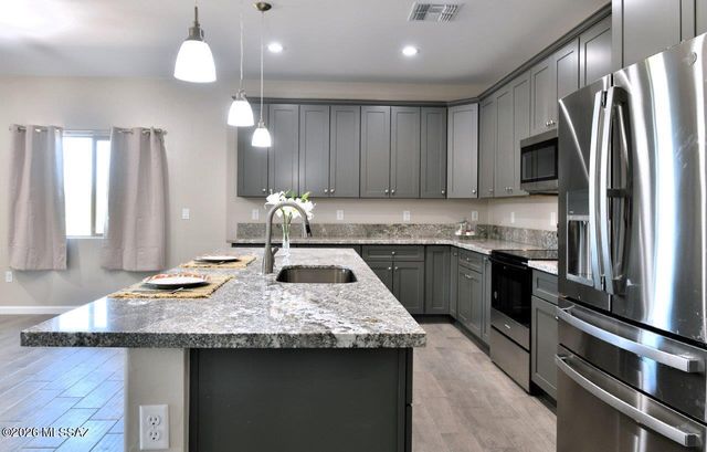 1091 N Vail View Road, Vail, AZ 85641