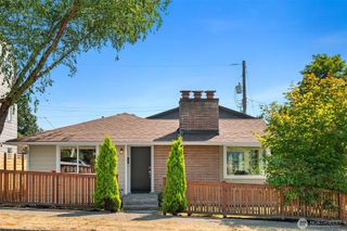 4207 SW Thistle #A, Seattle, WA 98136