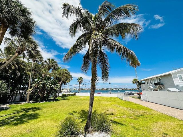 702 PASS A GRILLE WAY, St Pete Beach, FL 33706