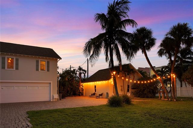 702 PASS A GRILLE WAY, St Pete Beach, FL 33706