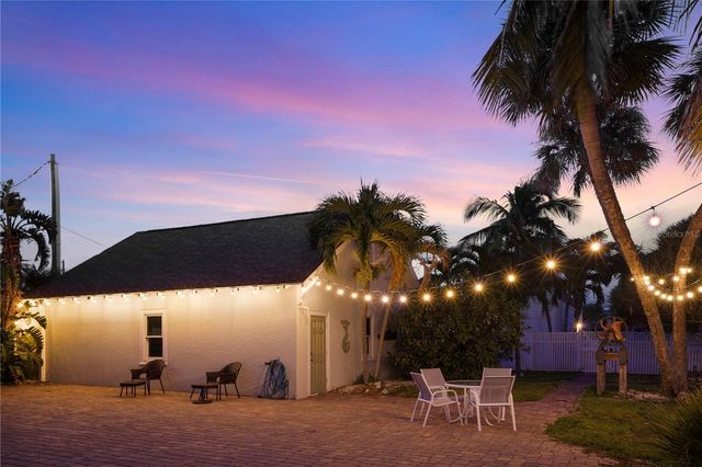 702 PASS A GRILLE WAY, St Pete Beach, FL 33706