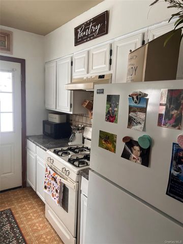 206 Lakeview Road, Wappingers Falls, NY 12590