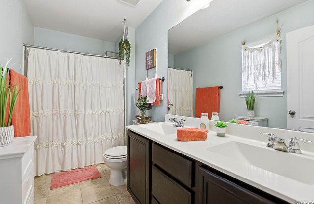 4427 Donley Bayou, San Antonio, TX 78245