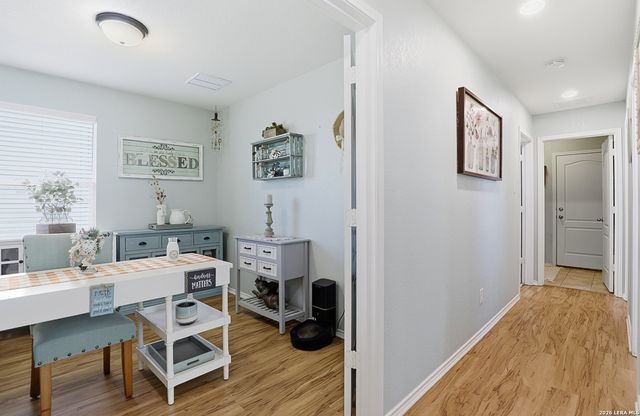 4427 Donley Bayou, San Antonio, TX 78245