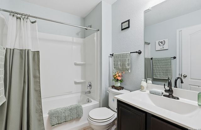 4427 Donley Bayou, San Antonio, TX 78245