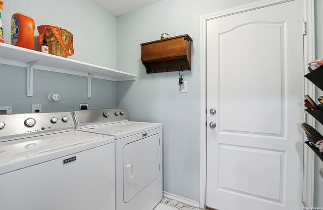 4427 Donley Bayou, San Antonio, TX 78245