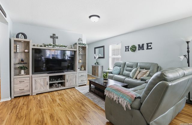 4427 Donley Bayou, San Antonio, TX 78245