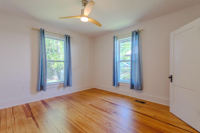 1103 S Holly Street, Chattanooga, TN 37404