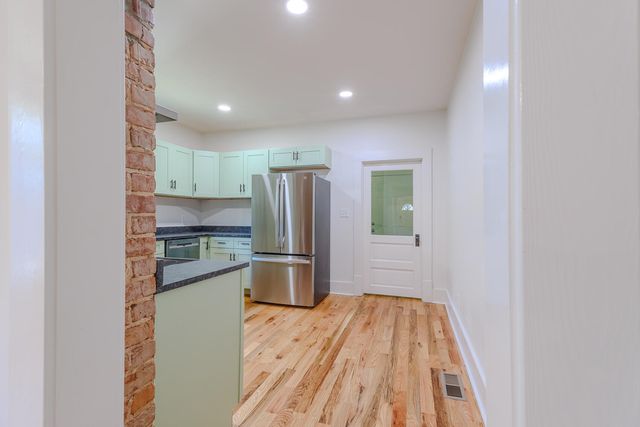 1103 S Holly Street, Chattanooga, TN 37404