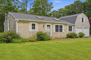40 Cape Cod Lane, Barnstable, MA 02630
