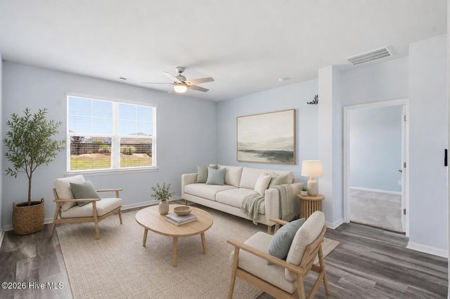 101 York Lane, Hampstead, NC 28443