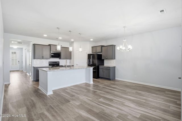 101 York Lane, Hampstead, NC 28443