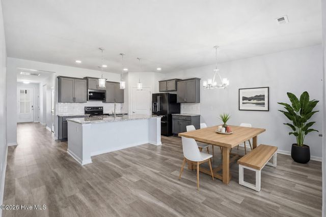 101 York Lane, Hampstead, NC 28443
