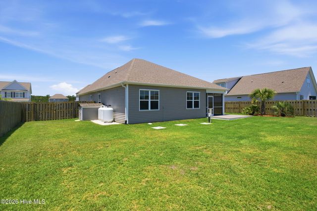 101 York Lane, Hampstead, NC 28443