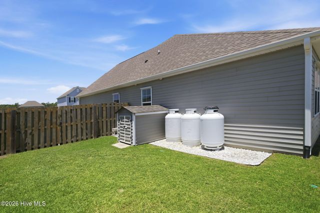101 York Lane, Hampstead, NC 28443
