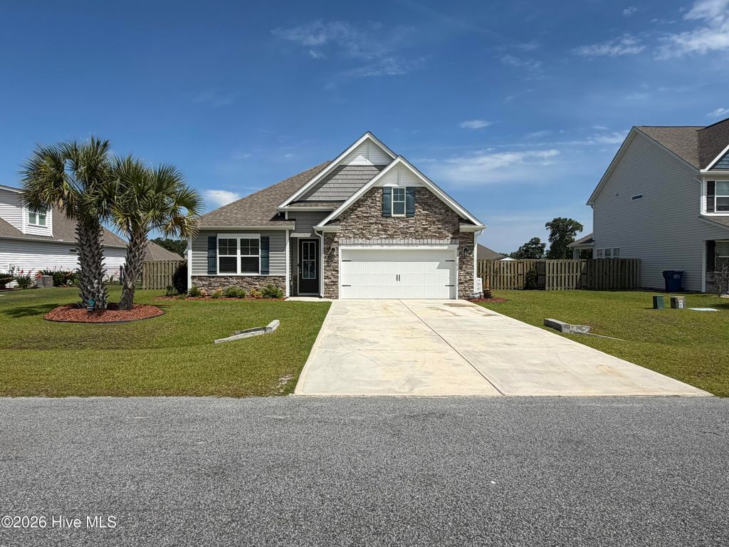 101 York Lane, Hampstead, NC 28443
