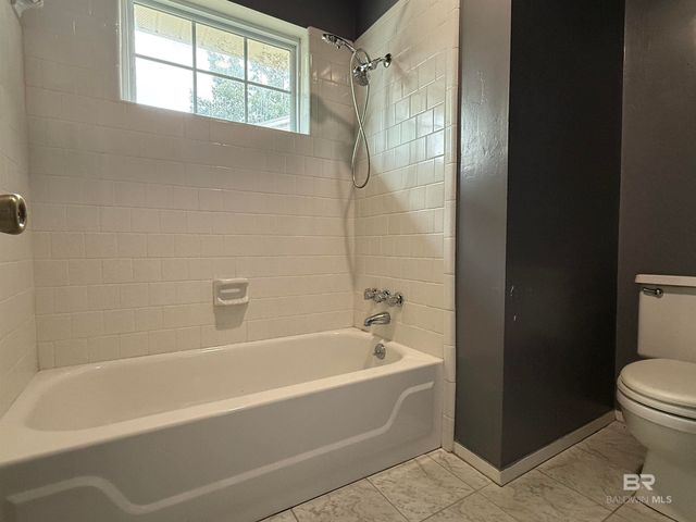 119 Lake Forest Boulevard, Daphne, AL 36526