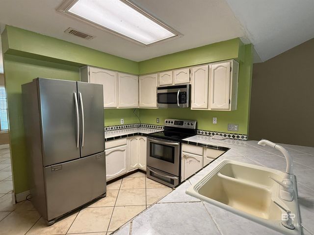 119 Lake Forest Boulevard, Daphne, AL 36526