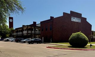 329 Oaks Trail 215, Garland, TX 75043