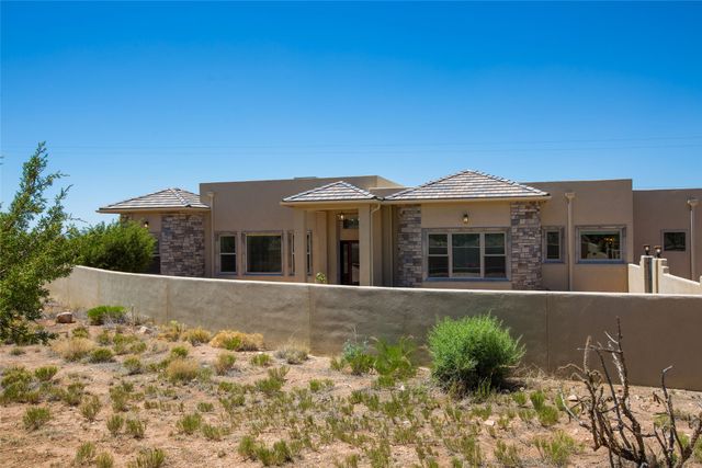 13 Quail Meadow Road, Placitas, NM 87043