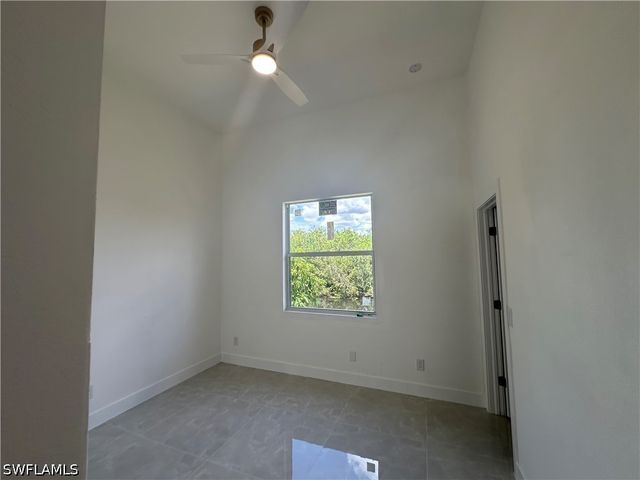 2220 SE 18th AVE, Cape Coral, FL 33990
