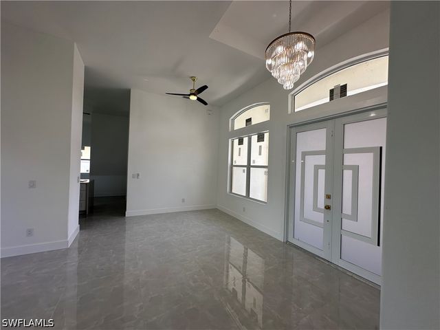 2220 SE 18th AVE, Cape Coral, FL 33990