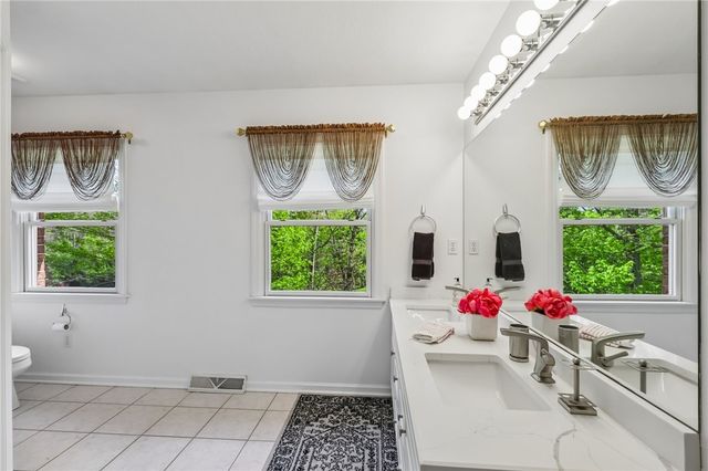 107 Timberlee Dr, Connoquenessing Twp, PA 16033