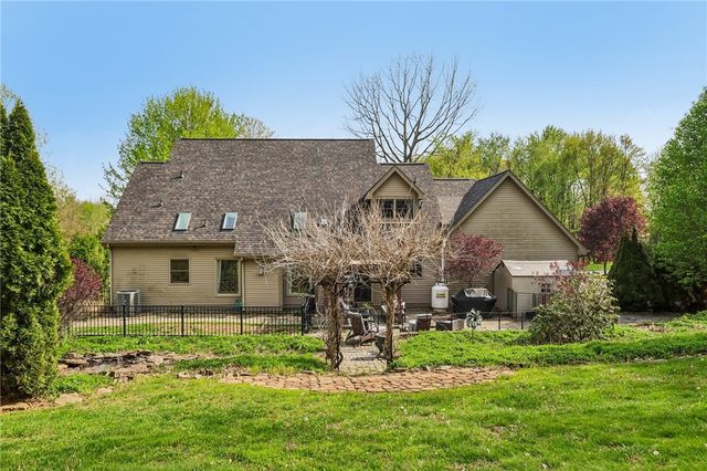 107 Timberlee Dr, Connoquenessing Twp, PA 16033
