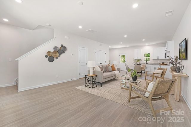 116 N Gould Avenue, Bessemer City, NC 28016