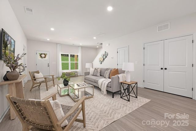 116 N Gould Avenue, Bessemer City, NC 28016