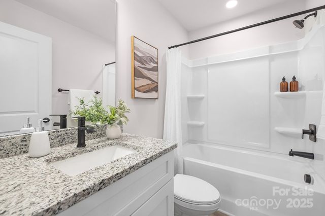 116 N Gould Avenue, Bessemer City, NC 28016