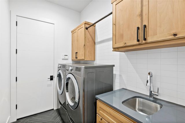 2932 Boxelder Drive, Bryan, TX 77807