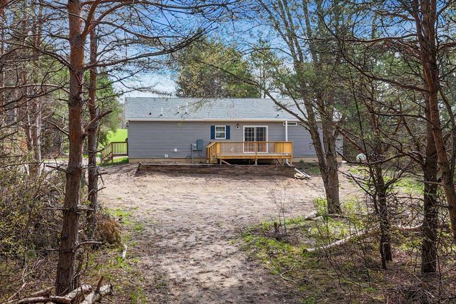 714 Se Saunders Road, Kalkaska Twp, MI 49646