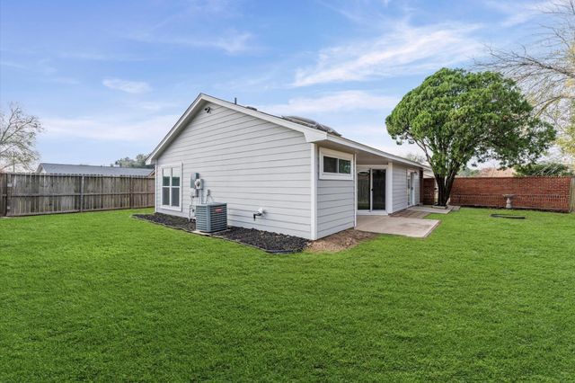 6810 Heather Hollow Drive, Katy, TX 77449