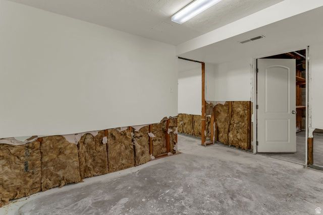 2749 S 450 W, Bountiful, UT 84010