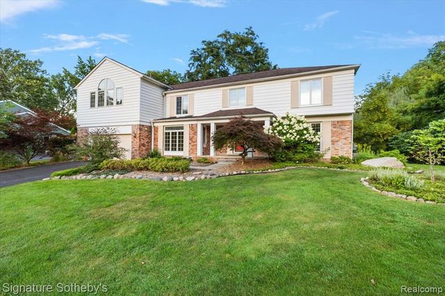22601 Highbank Drive, Beverly Hills, MI 48025