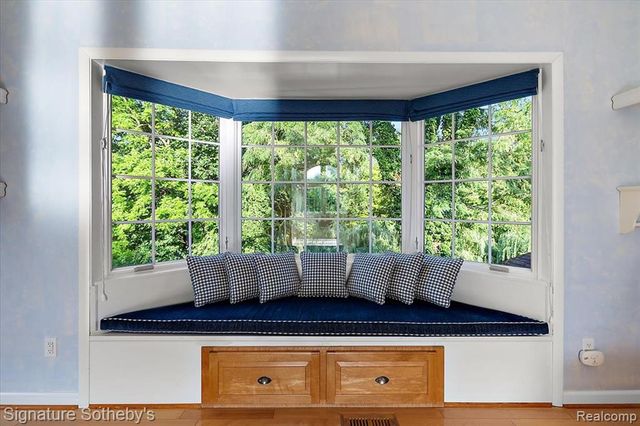 22601 Highbank Drive, Beverly Hills, MI 48025