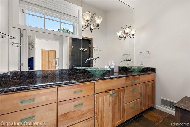 22601 Highbank Drive, Beverly Hills, MI 48025