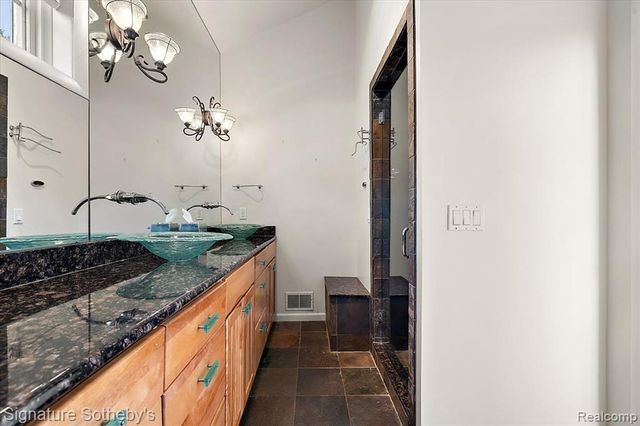 22601 Highbank Drive, Beverly Hills, MI 48025