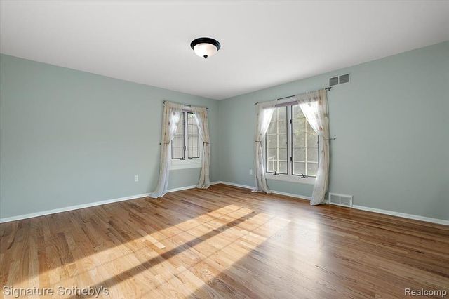 22601 Highbank Drive, Beverly Hills, MI 48025