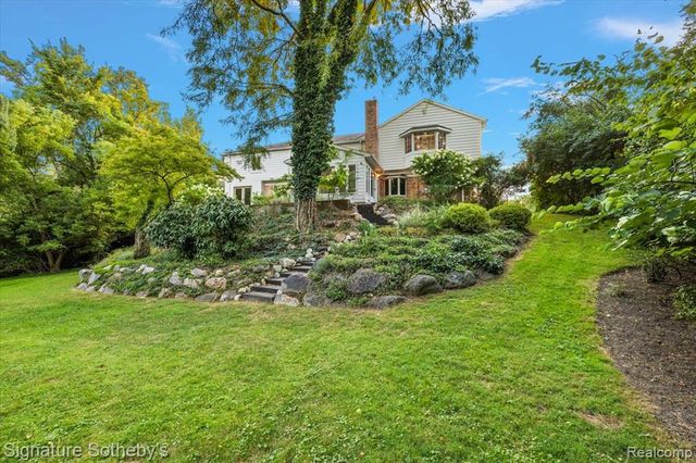 22601 Highbank Drive, Beverly Hills, MI 48025